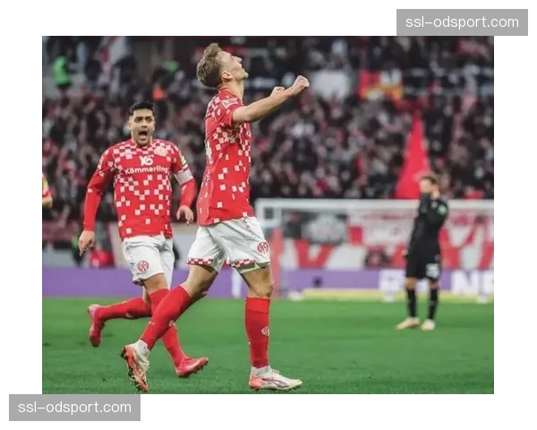 观点:本轮多场绝杀与绝平,凸显德甲联赛竞争日益激烈 观点:本轮多场绝杀与绝平,凸显德甲联赛竞争日益激烈