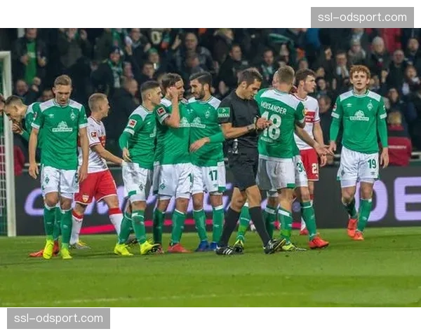 沙尔克04 1-1 云达不莱梅，矿区球队保级之路再添一分